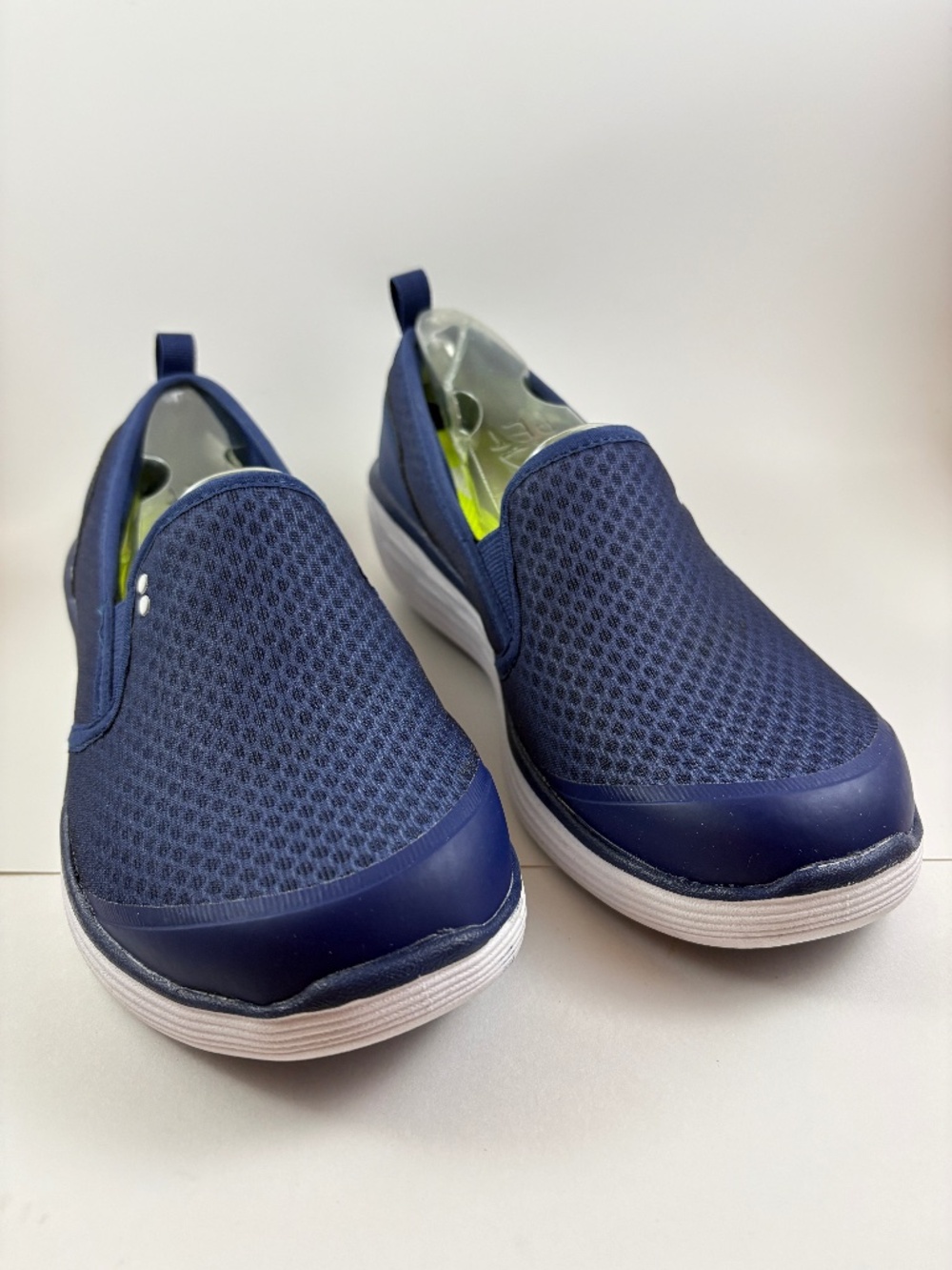 NWT Women RYKA Neve Navy Slip-on Sneakers / Size 6.5W
